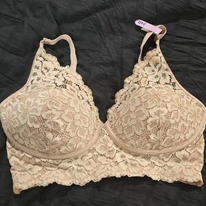 Maidenform Lace Bralette in Tan